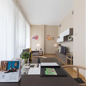 Hemeras Boutique Homes - Design Near Duomo Cathedral Милан